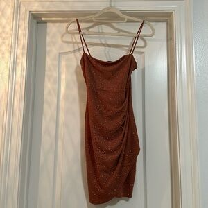 Selling a Windsor size Medium sparkly dress color mauve